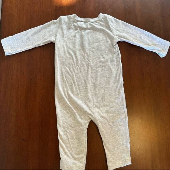 🌟3/$20🌟 Long Sleeve Nike baby Romper. Size 3M. - Picture 4 of 5